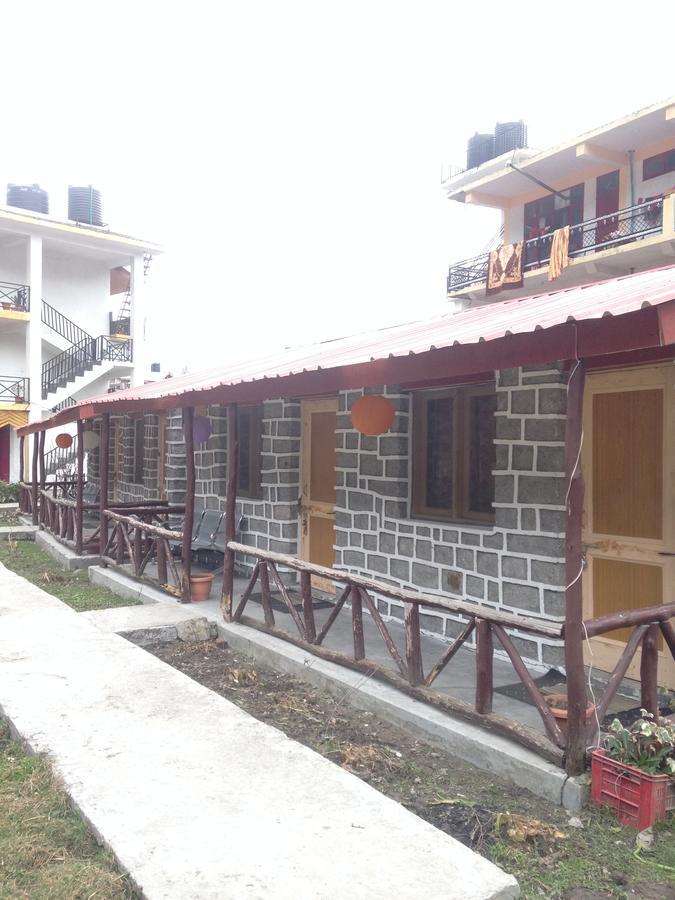 Seraj International Manali  Bagian luar foto